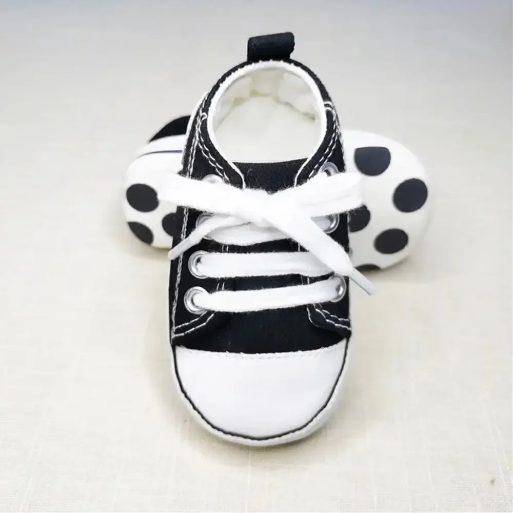 New: toddler canvas sneakers size 2, 6-12 months